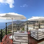 Dolluca